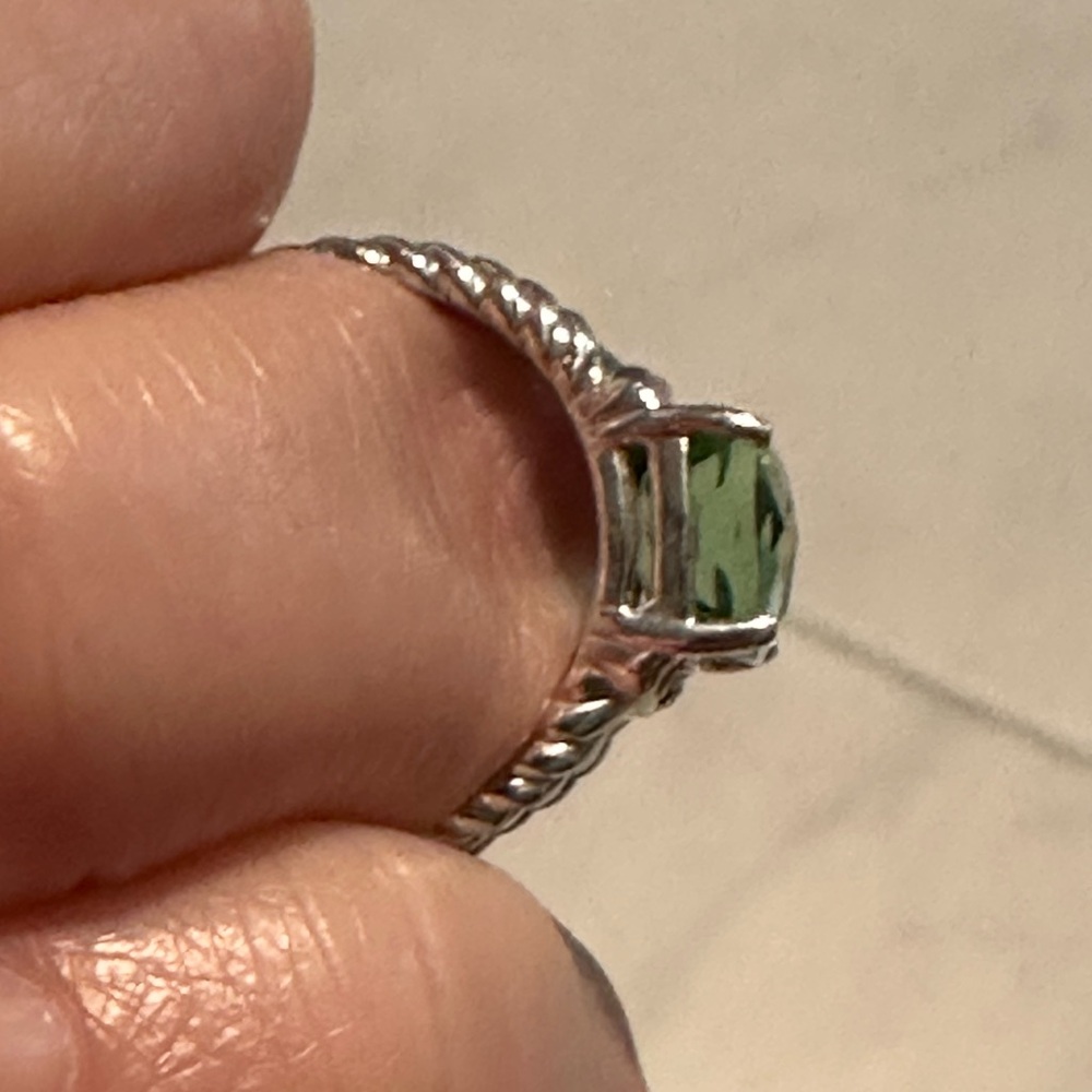 David Yurman Silver Ring with Prasiolite (Green) Gemstone - Picture 5 of 11